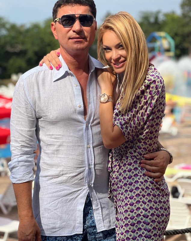 Ritualurile de îngrijire ale lui Cristi Borcea. Valentina Pelinel l-a dat de gol: „Amândoi folosim multe produse”
