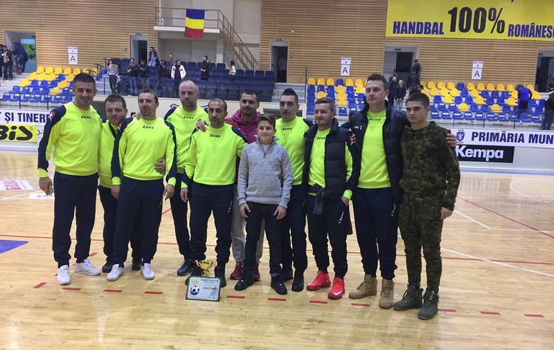 Răzvan Marin nu vrea la Steaua, dar iubește echipamentul militar! GALERIE FOTO