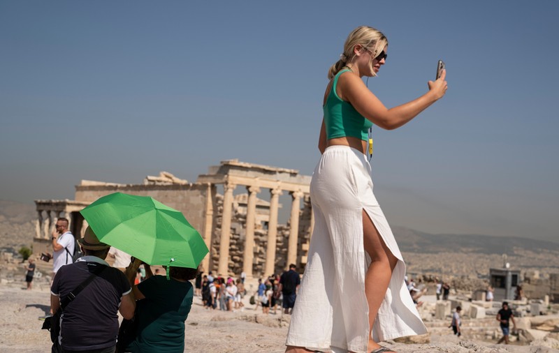 Grecia înfruntă un val de caniculă cu temperaturi de până la 44 de grade Celsius. Ce măsuri au luat autoritățile