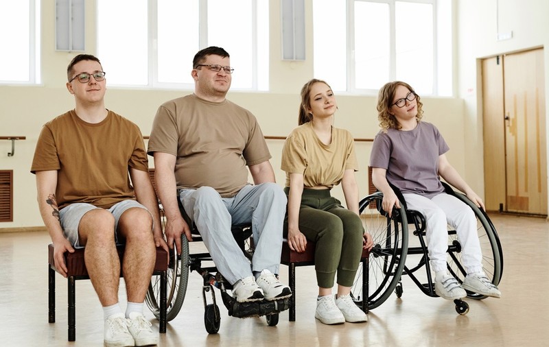 O afecțiune mortală, vizibilă de la ușa cabinetului, poate fi dovedită doar cu analize de mii de lei. Un medic neurolog, despre absurdul birocratic legat de dizabilitățile SLA