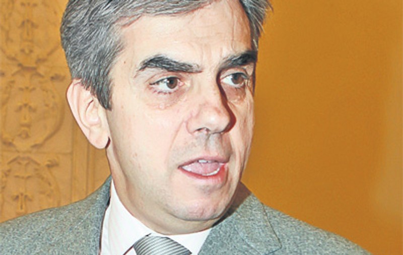 Sute de oameni pe drumuri şi haos la Sănătate?