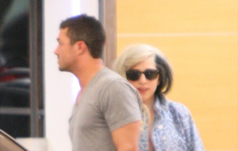 EXASPERAT DE EXCENTRICITATEA EI, IUBITUL lui Lady Gaga A PĂRĂSIT-O! FOTO