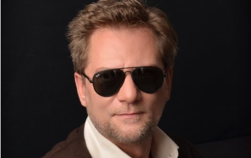 EXCLUSIV/ Românul care a dat lovitura cu adevărat la Hollywood! Joacă alături de Brad Pitt, Morgan Freeman și Tommy Lee Jones