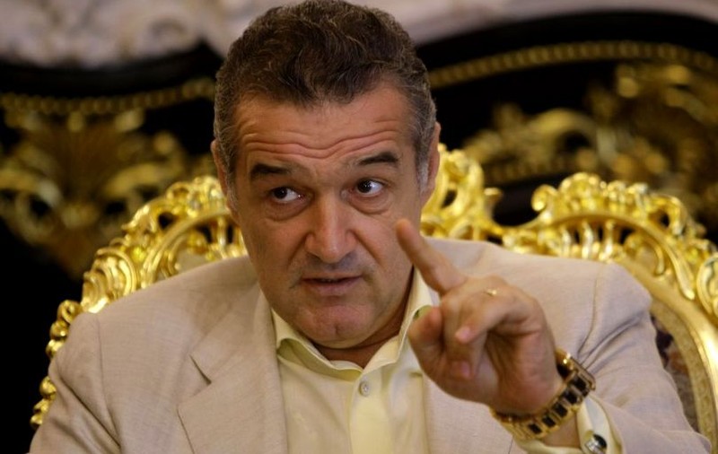 Gigi Becali i-a răspuns lui Budescu: ”Așa a vrut antrenorul”