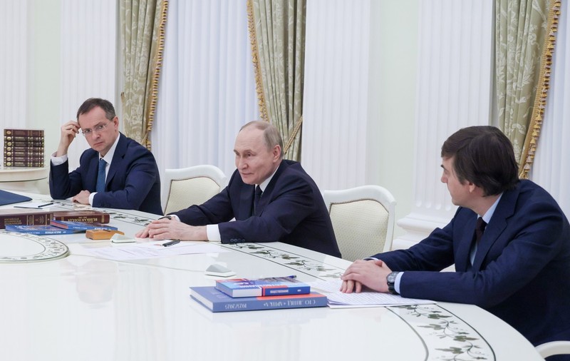 Kremlinul vrea ca Republica Moldova și alte state să-și revizuiască manualele de istorie. „Rusofobie”, acuză Vladimir Putin