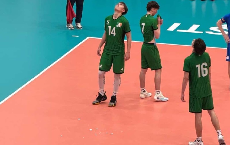Tencuiala de la Sala Sporturilor Ploiești a căzut în capul unui jucător, în timpul meciului România - Irlanda U18