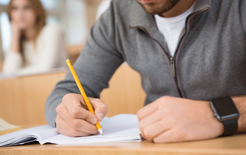 Programa economie Bac 2021 - Din ce materie dau elevii examenul scris