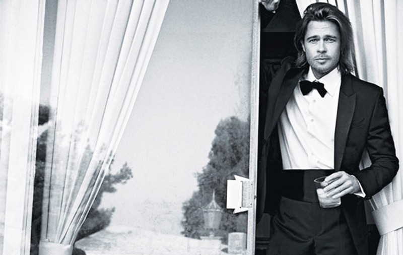Brad Pitt ia 7 milioane de dolari  pentru o reclamă
