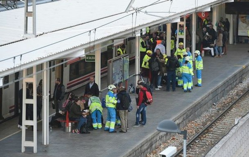 Grav accident feroviar în Spania. Sunt zeci de răniți