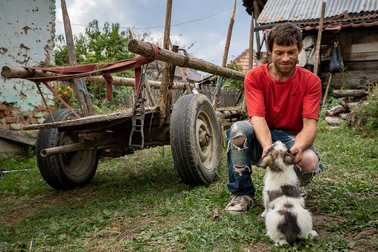 Biţă spune că ştie de copil să aibă grijă de animale