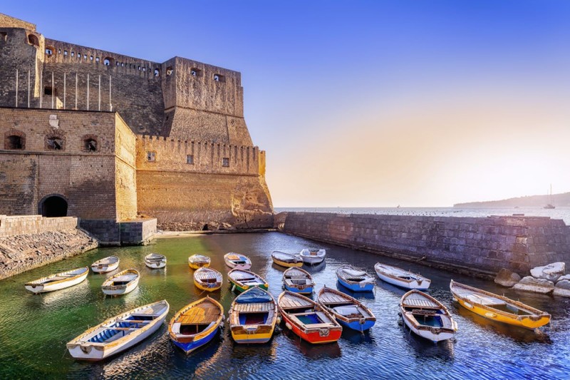 Locuri de vizitat în Napoli - Castel Ovo