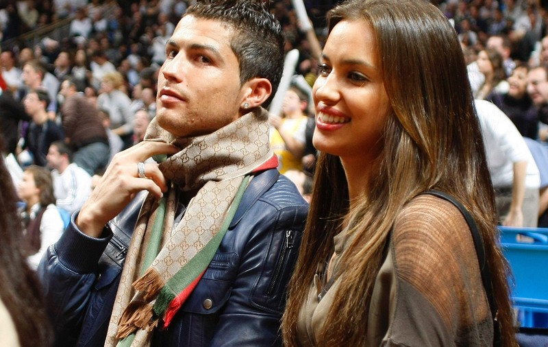 Irina Shayk are probleme cu soacra? Au stat în aceeaşi lojă, dar s-au evitat tot meciul