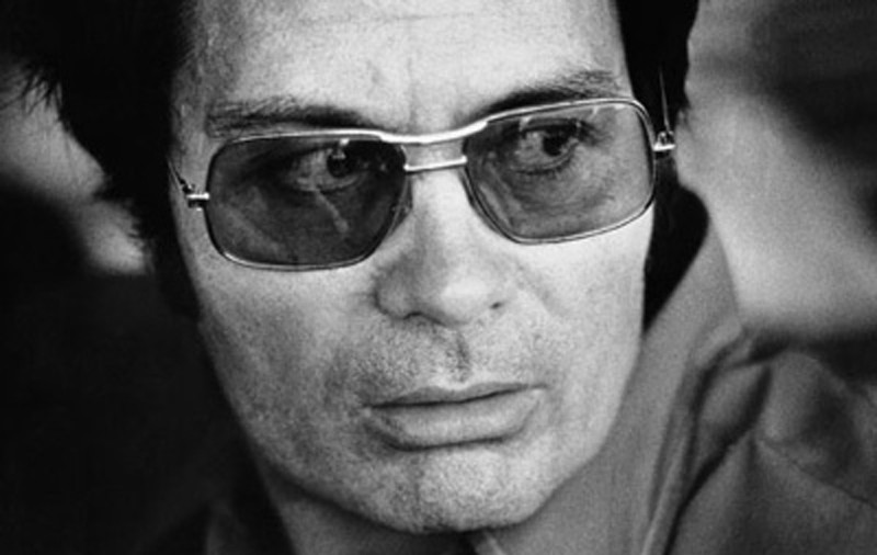 Un singur om a convins peste 900 de suflete să-şi ia viaţa! În urmă cu 37 de ani, în Jonestown, pastorul sectei «Templul Oamenilor» a orchestrat cea mai mare sinucidere în masă din istorie