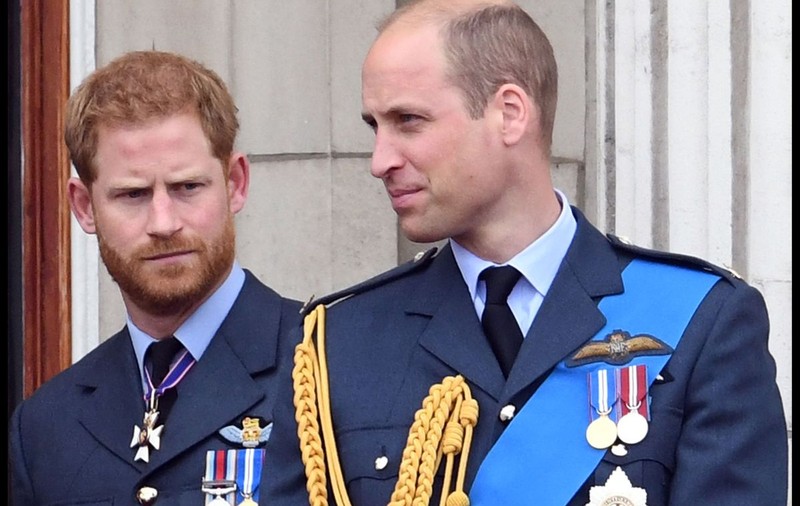 Prințul William nu îl dorește pe Harry la încoronarea sa ca rege, spun apropiații