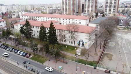 Pictura de pe Colegiul Mihai Bravu din București, văzută de sus | Foto: Fâs Fâs