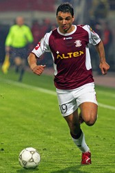 Atacantul echipei de fotbal Rapid București, Ionel Ganea. Foto: Hepta