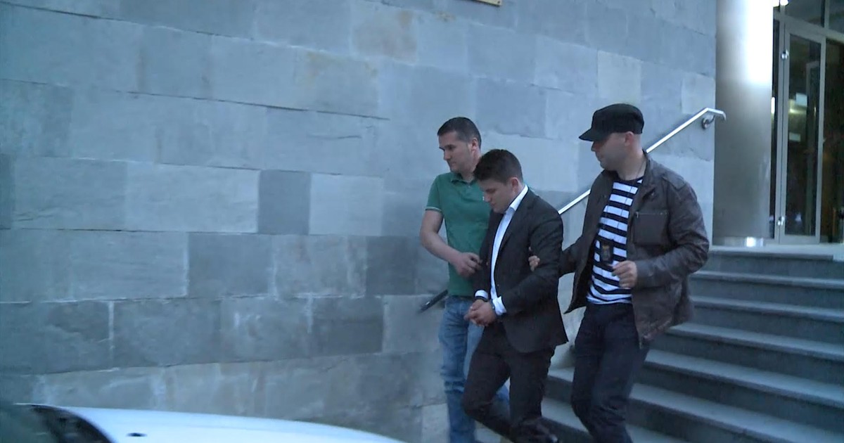 mirele saltat de politisti de la nunta