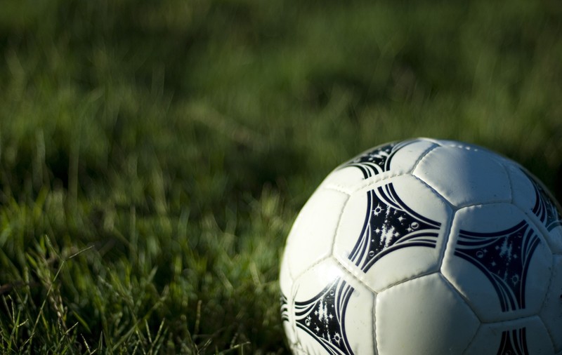 RASISM EXTREM în fotbal. Scandal IMENS după un meci între două rivale