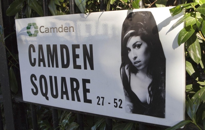 Casa lui Amy Winehouse jefuită! Află ce s-a furat!