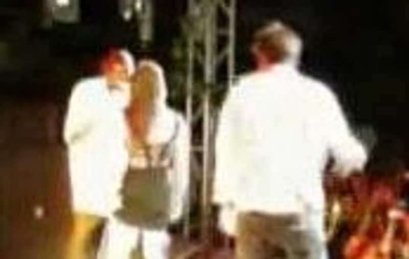 Video | Ameţită bine, Demi Moore dansează provocator cu Snoop Dogg