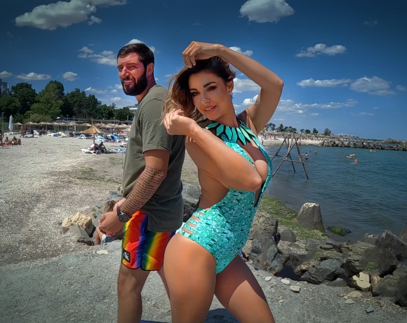 Cătălin Cazacu a semnat contractul cu Antena Stars. Ce emisiune va prezenta iubitul Ramonei Olaru