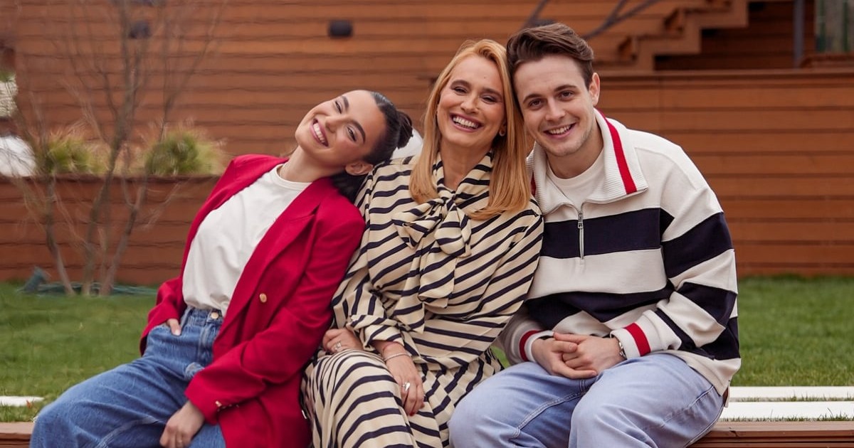 Alexia Eram, Andreea Esca și Aris Eram