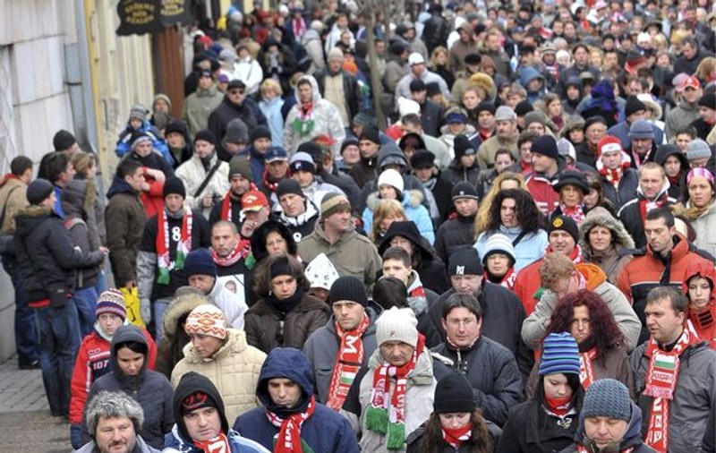 Victorie cu lacrimi pentru Veszprem 