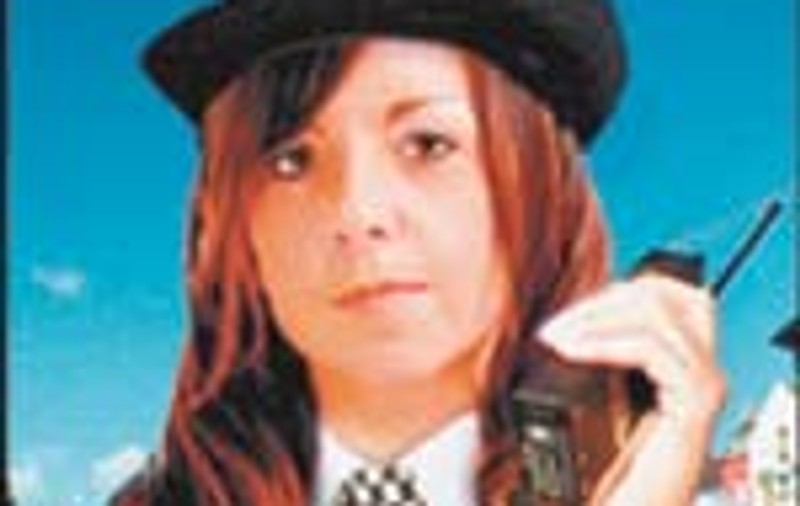 Ziua politista, noaptea prostituata