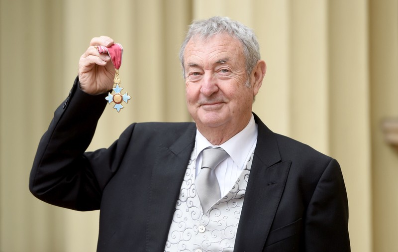 FOTO | Nick Mason, bateristul trupei Pink Floyd, a fost înnobilat de Prințul William