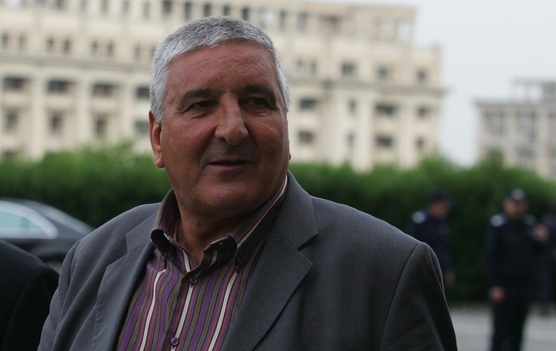 Rică Răducanu la 74 de ani. ”Sunt cunoscut peste tot, am față comercială”