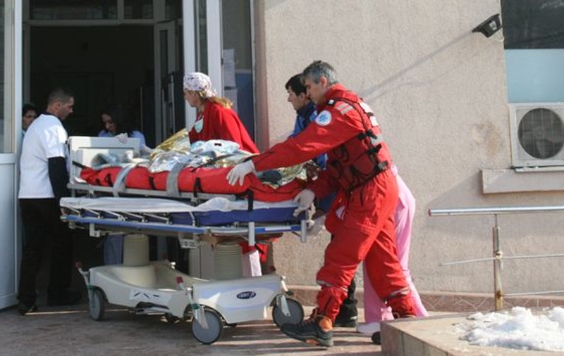 Tragedie pe DN 3 Bucureşti-Călăraşi! Două persoane au murit și alte două au fost rănite, după ce au intrat cu mașina într-un pom