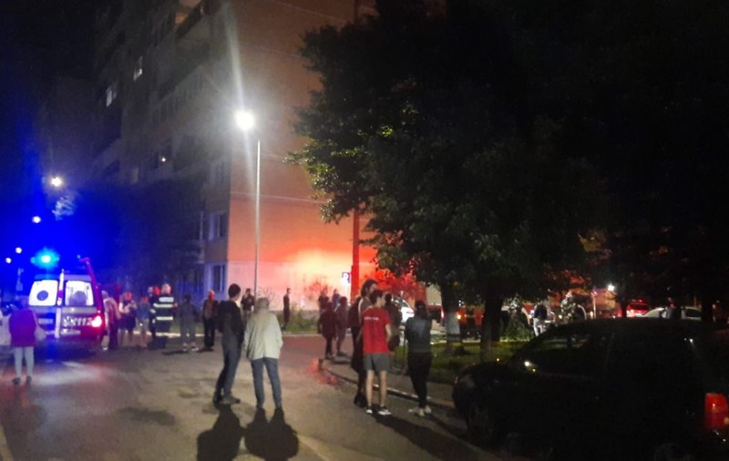 Incendiu într-un bloc din Sibiu. Zeci de persoane au fost evacuate