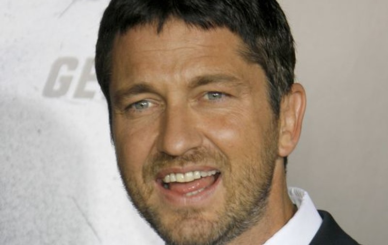 Gerard Butler e la dietă: are voie doar apă plată cu lămâie