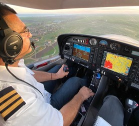 MIhai Mărgineanu în ipostaza de pilot de avion