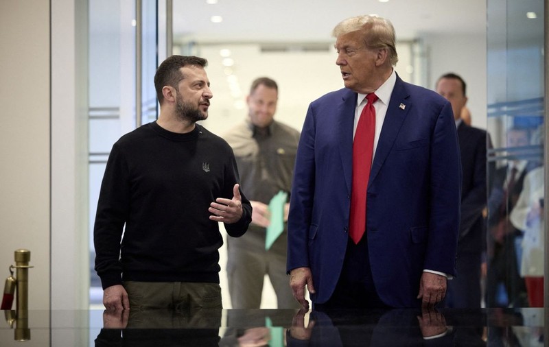 Zelenski i-a prezentat planul său „de victorie” lui Trump. Mesajul fostului președinte american de după discuții