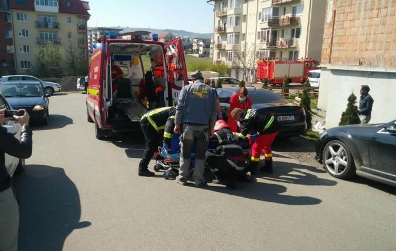Un bărbat a căzut de pe o biserică aflată în construcție în Cluj