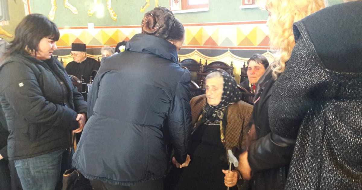Mama Ilenei Ciuculete, distrusă de durere. Vecinii bătrânei fac dezvăluiri