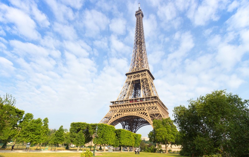 Turnul Eiffel va fi închis vizitatorilor, din cauza protestelor sindicaliștilor împotriva reformei sistemului de pensii