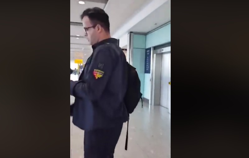 VIDEO / Imagini cu Mihai Gâdea pe aeroport, în vacanță. “Sper că te trezești bine, dimineața!”
