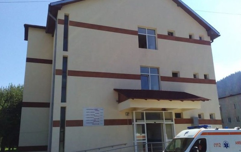 Spitalul din Câmpulung Moldovenesc închis, iar cel din Fălticeni închis parțial din cauza îmbolnăvirii cu Covid-19 a personalului medical
