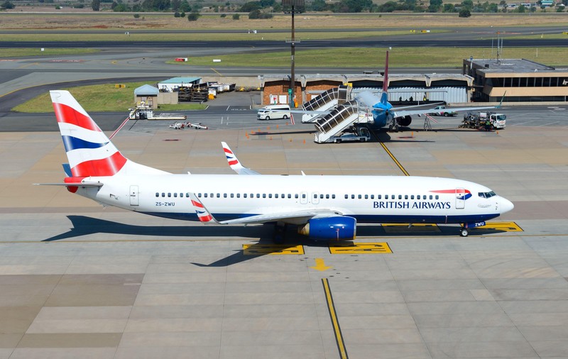 Pilot al British Airways, „răpit, torturat și lăsat fără niciun ban”, într-o escală de cumpărături, după ce o femeie l-a rugat să o ajute cu sacoșele, în Africa de Sud