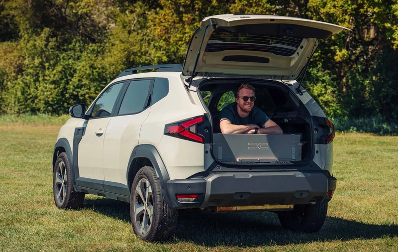 Cum poți să dormi într-o Dacia Duster? Răspunsul a fost dat de jurnaliștii de la Top Gear