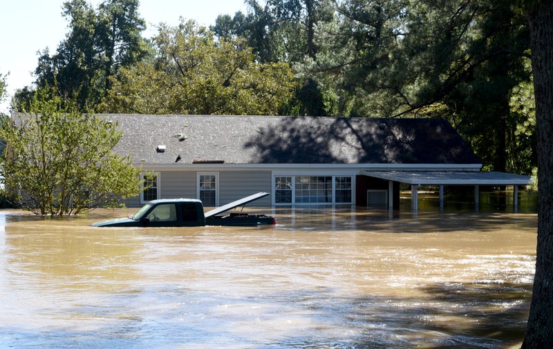 Dezastru în Carolina de Nord, la câteva zile de la trecerea uraganului Matthew