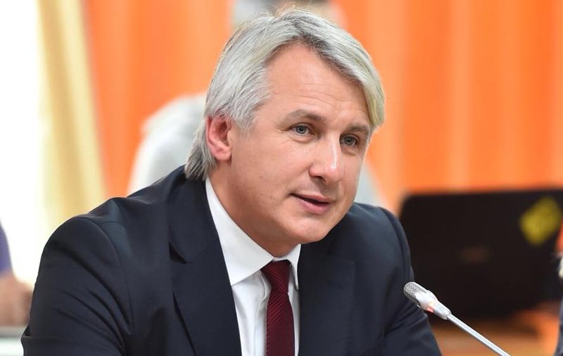 Ministrul Finanțelor susține că românii care își cumpără mașini second-hand poluante nu vor plăti taxe exorbitante. ”Noi nu ne putem pune peste ei”