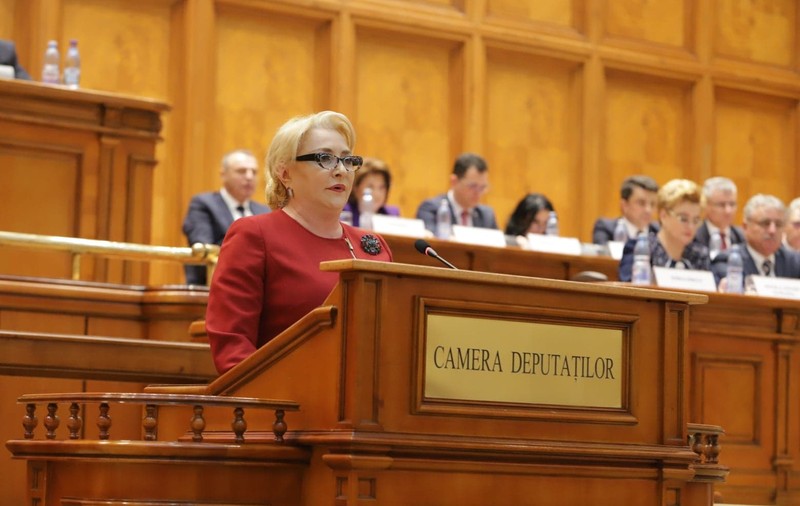 UPDATE. Viorica Dăncilă, în plenul Parlamentului: "Cred în consens, în echilibru și cooperare. Nu mai este loc de orgolii sau resentimente politice!"