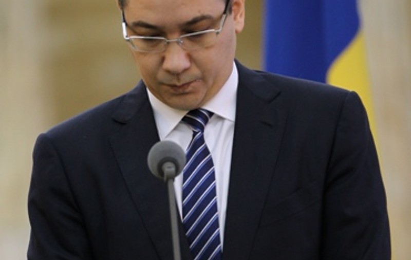 Victor Ponta, într-un interviu acordat ENGLEZILOR: ”Recunosc că majoritatea imigranților romi și români fură și cerșesc”