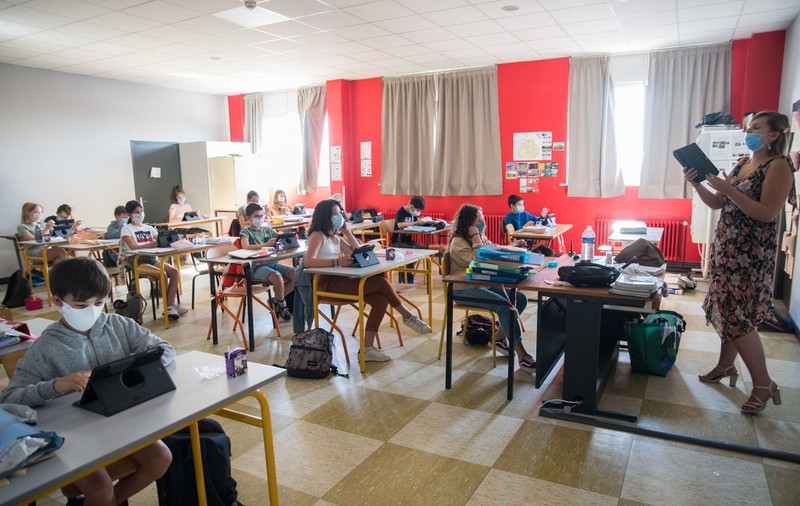 Peste 80 de școli închise în Franța, la 15 zile de la începutul anului școlar. ”Aceste cifre sunt încă foarte mici”