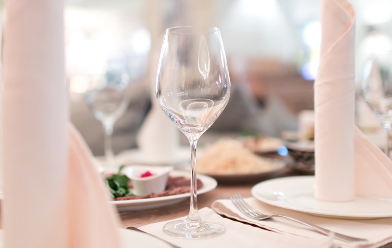 Un bucătar francez încearcă să aducă la viață singurul restaurant al comunei: „Meniul începe de la 18 euro”