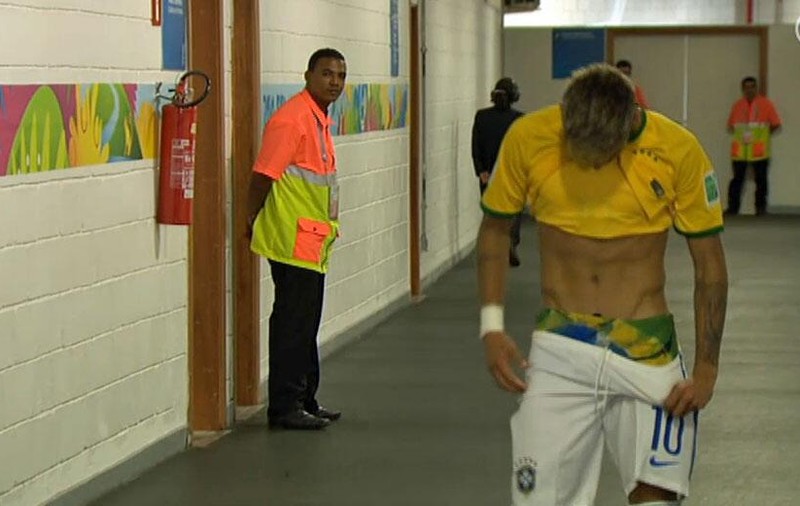 Cât de mult își iubește patria: NEYMAR junior e brazilian și-n boxeri!