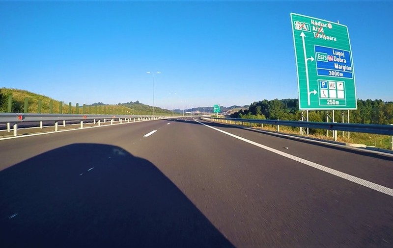 Lotul 4 al autostrăzii Lugoj-Deva a fost deschis circulației astăzi. Cum a fost tranșat scandalul dintre CNAIR și constructorul spaniol